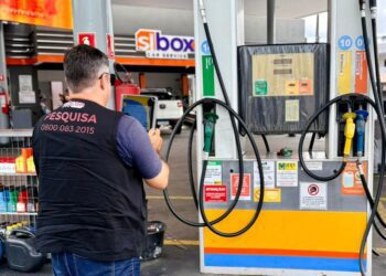 Preço da gasolina cai em 28 postos de João Pessoa, aponta Procon-JP
