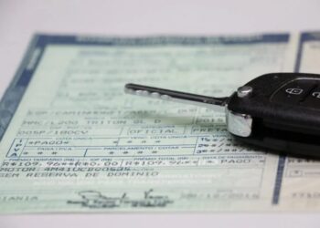 Desconto para pagamento do IPVA da placa com final 4 termina nesta quinta