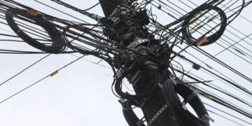 Preso, ex-funcionário usava equipamentos da empresa para furtar fios de cobre