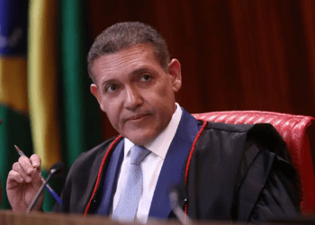 TSE terá outra reunião com embaixadores para explicar urna eletrônica