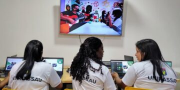 Iniciativa oferta 100 bolsas gratuitas de graduação para pessoas com TEA