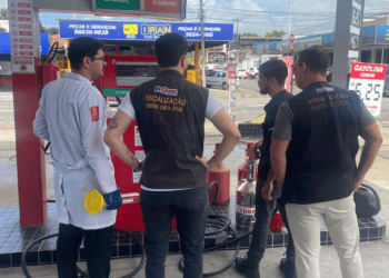 Procon-JP interdita bombas de gasolina com etanol acima do permitido em posto de combustível