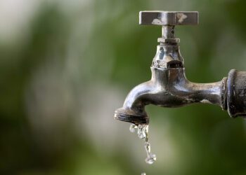 Bairros de Campina Grande e região ficam sem água neste domingo