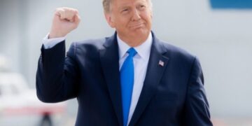 Trump diz que EUA vão governar Venezuela interinamente