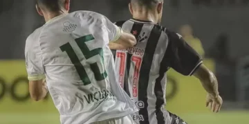 Gol no fim cala Almeidão: Floresta surpreende o Botafogo-PB em João Pessoa, vence por 2 a 1 e assume lugar no G-4 da Série C