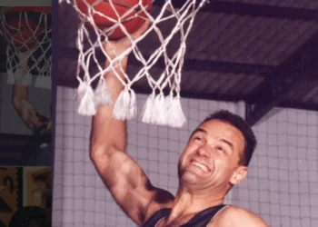Oscar Schmidt, ícone do basquete brasileiro, é internado às pressas após sentir-se mal