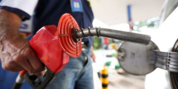 Preço do litro da gasolina apresenta queda em João Pessoa; veja pesquisa