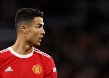 Cristiano Ronaldo vira o atleta mais bem pago do mundo; Vini Jr. é top 50