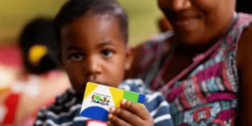 Caixa paga Bolsa Família a beneficiários com NIS de final 3