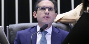 6×1: Motta diz que projeto terá transição a partir de 60 dias após aprovado