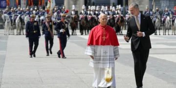 Papa diz que abusos sexuais representam praga para a Igreja e cobra reparação
