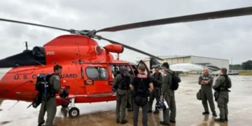 Helicóptero da Guarda Costeira dos EUA cai no Alasca