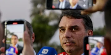 Flávio diz que vice será ‘uma pessoa preparada’ e de preferência uma mulher
