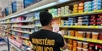 Cinco supermercados em Sousa são autuados por venda de produtos vencidos e outras irregularidades