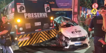 Acidente entre carro-forte e veículo de escolta deixa motorista ferido, em João Pessoa